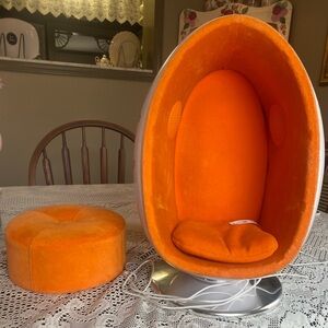 American Girl Julie’s Egg Chair Set